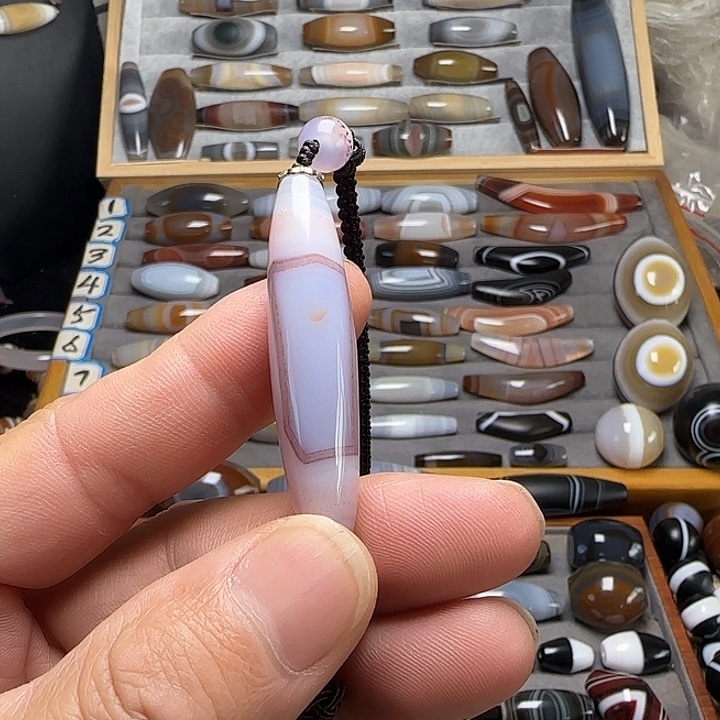 玛瑙/玉髓未镶嵌吊坠(不含链)