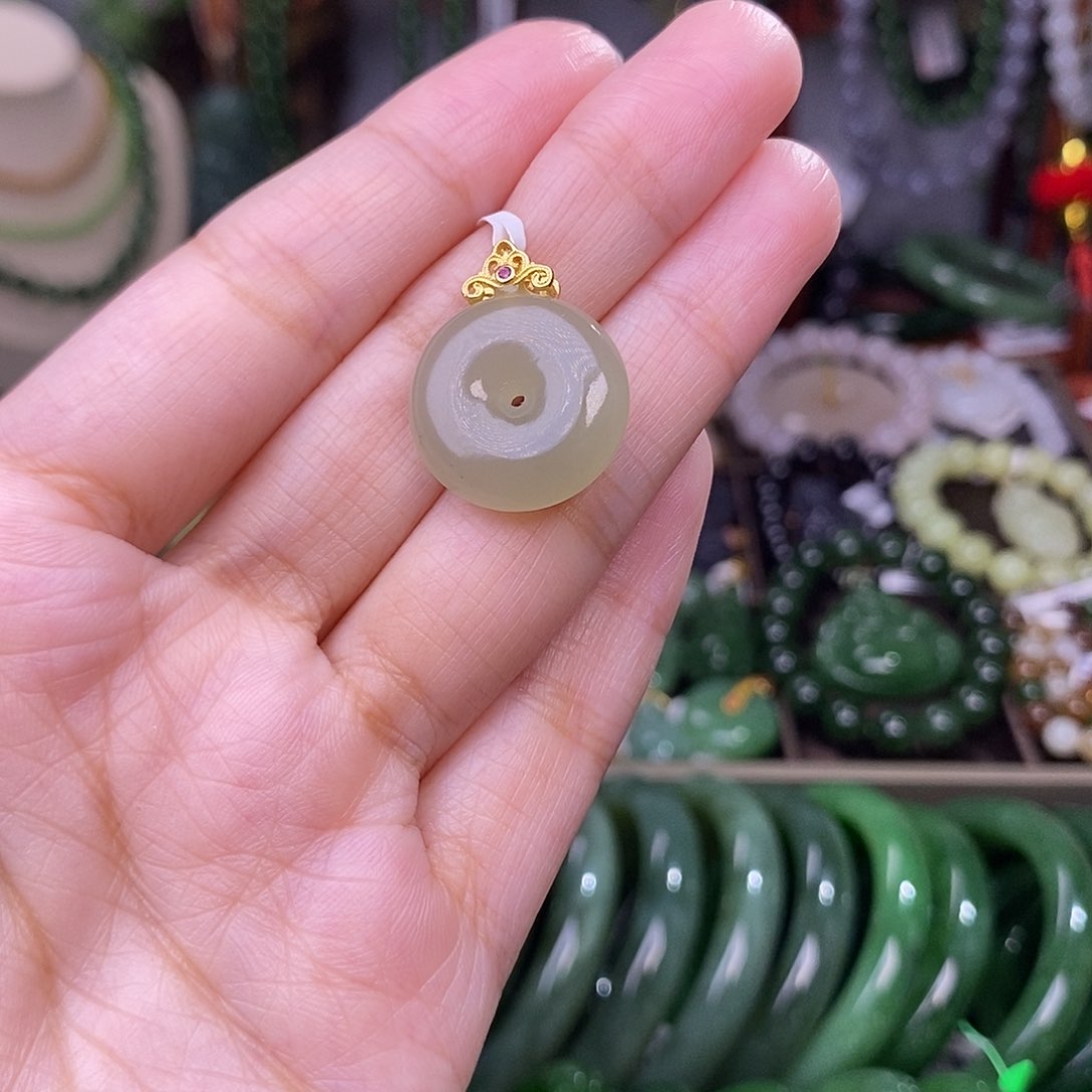 和田玉早间福利晴水平安扣未镶嵌