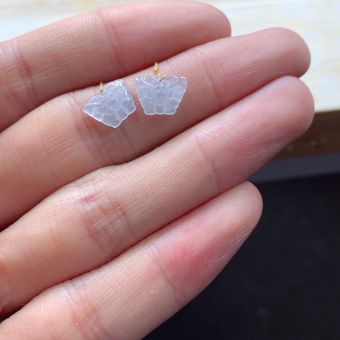 翡翠颈饰18K金镶嵌吊坠