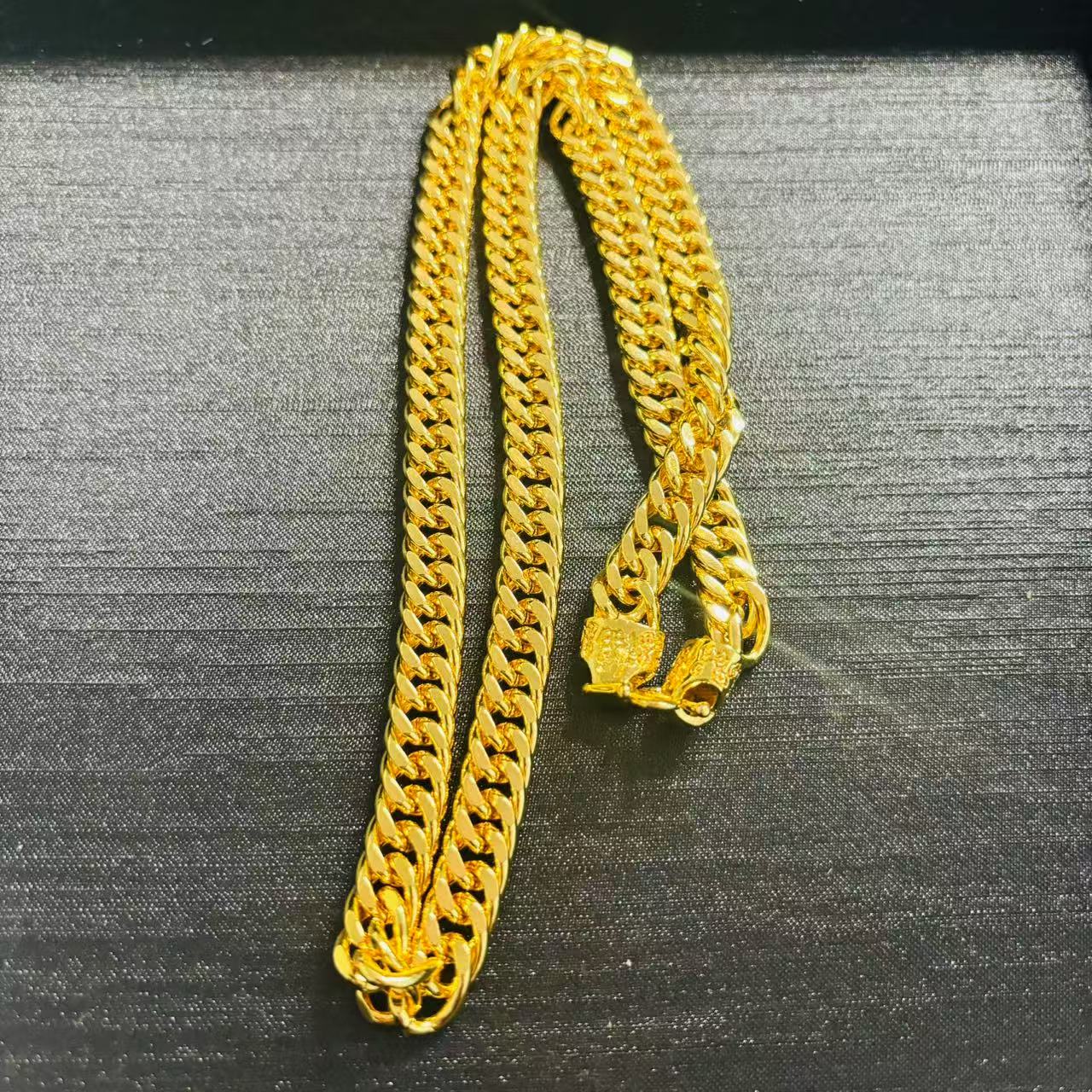 QQ高级精奢项链J18