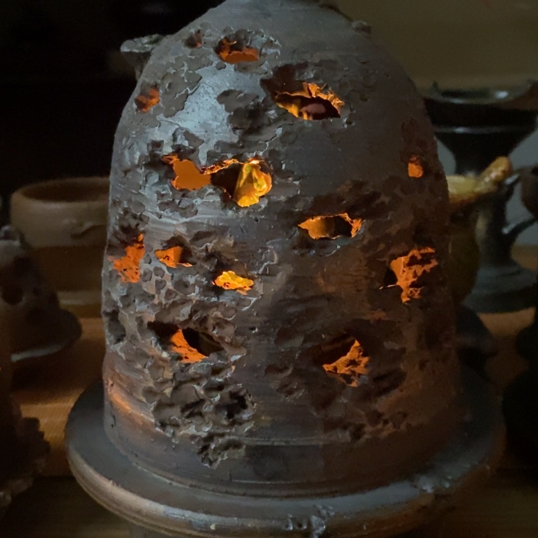 ****一景德镇陶瓷艺术香炉灯