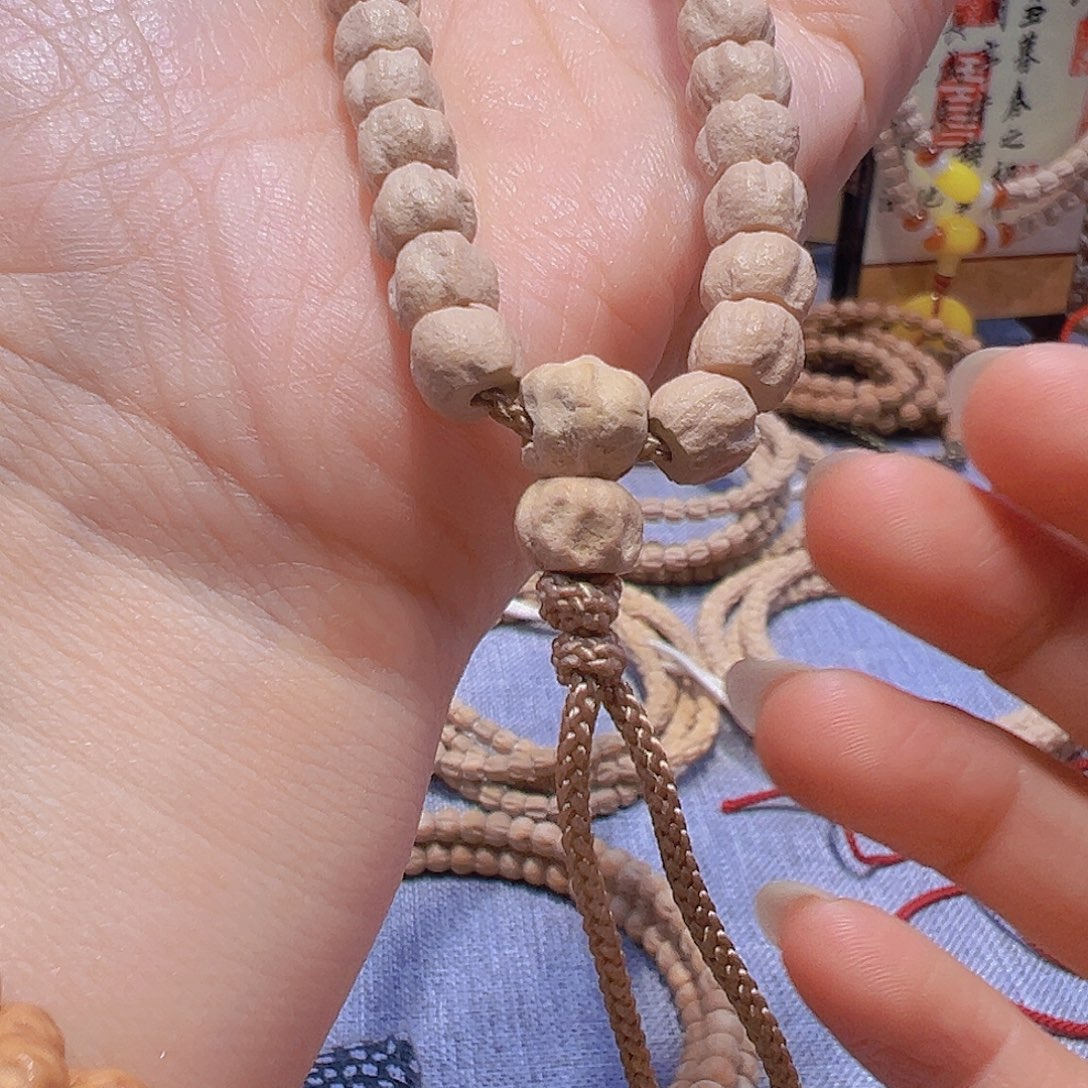 孔***、吊坠柏香籽/百香籽