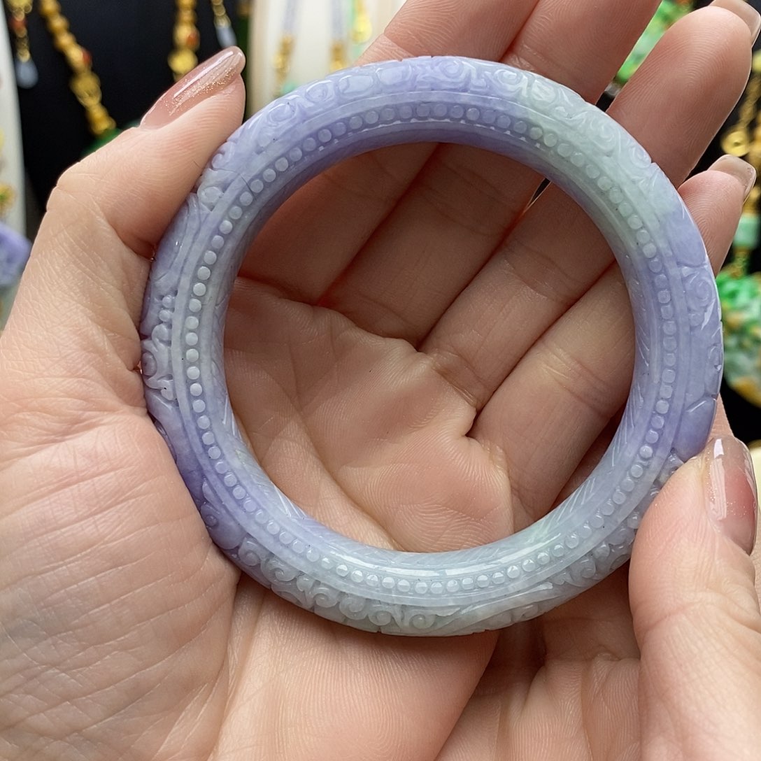 翡翠颈饰未镶嵌天然