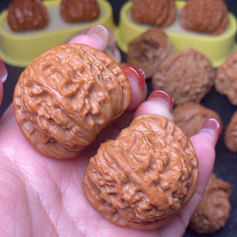 【闪购商品】文玩核桃把件555号白狮子41