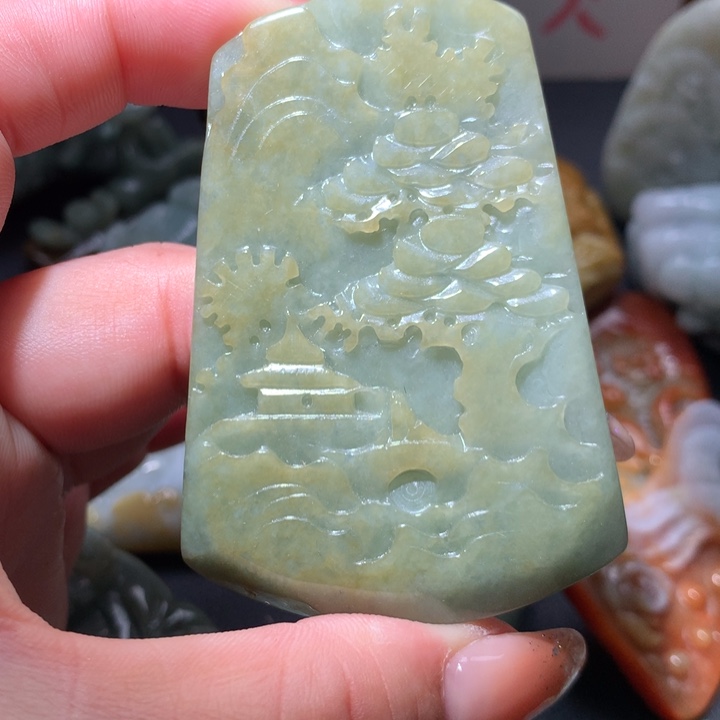 翡翠未镶嵌颈饰保真天然A货翡翠