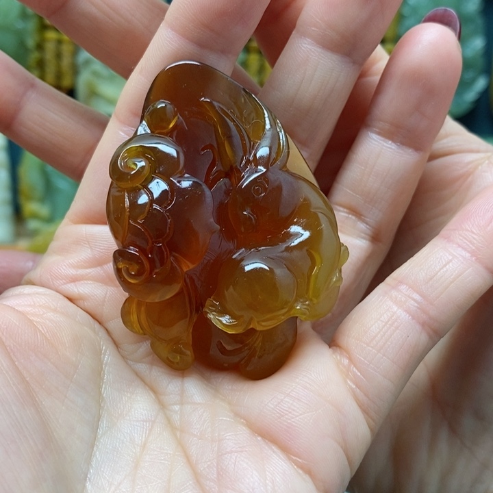 蛇纹石玉挂件未镶嵌