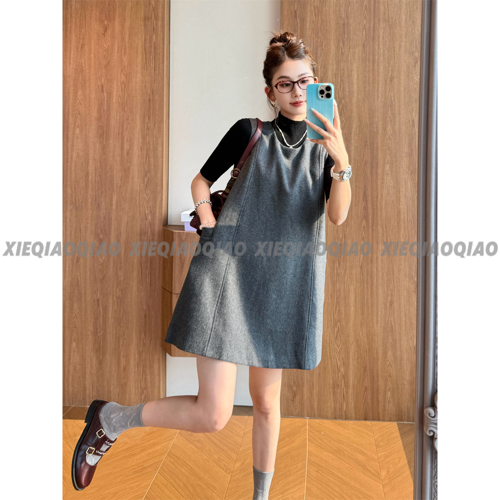 谢荞荞「歌院剧集」绵羊毛早秋季新款圆领无袖宽松毛呢背心连衣裙