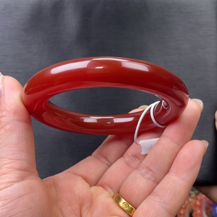玛瑙/玉髓未镶嵌手镯57.3