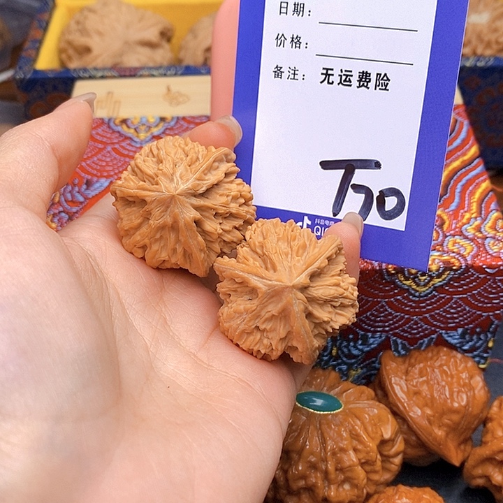 火***韦把件文玩核桃文玩核桃奔70