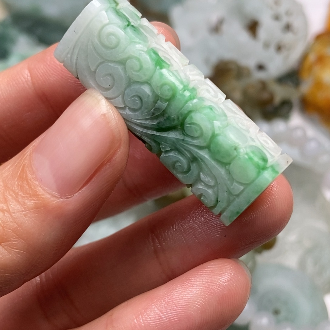 定制翡翠未镶嵌翡翠