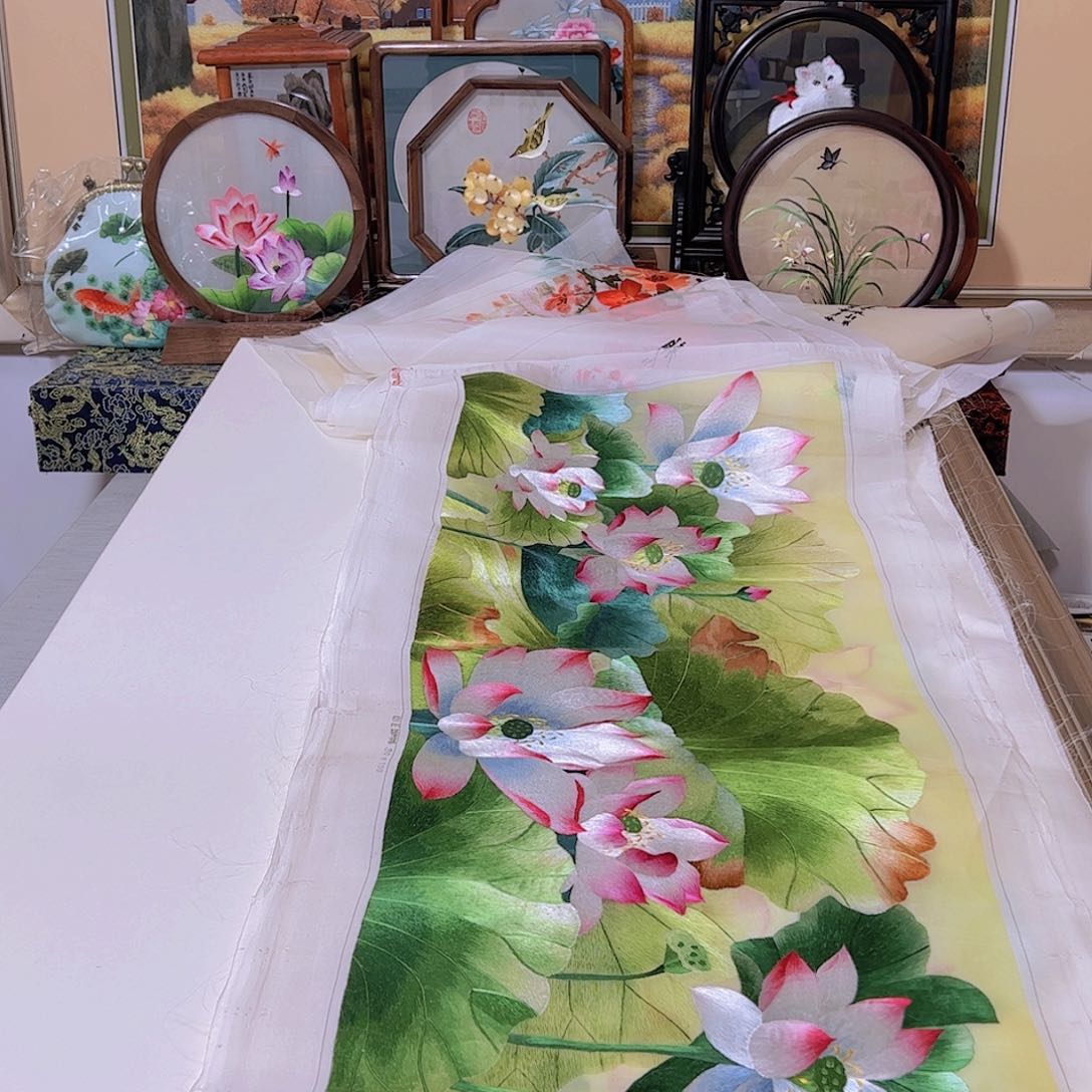 刺绣星***晶纯手工刺绣画