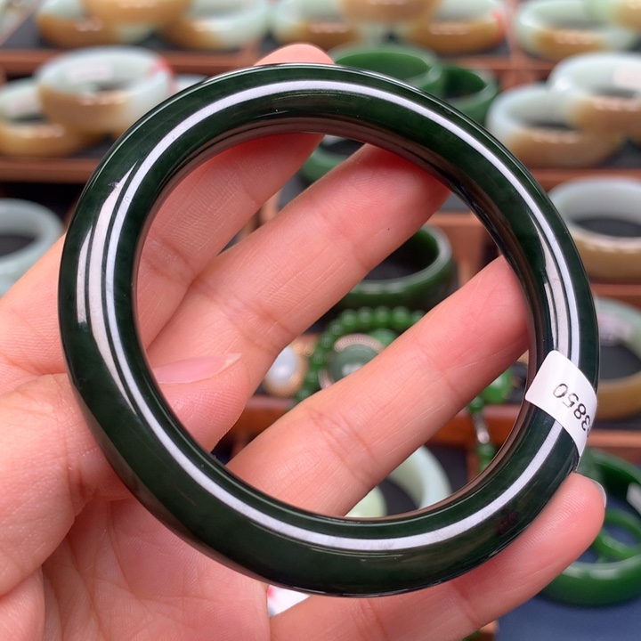 和田玉（碧玉）手镯未镶嵌56