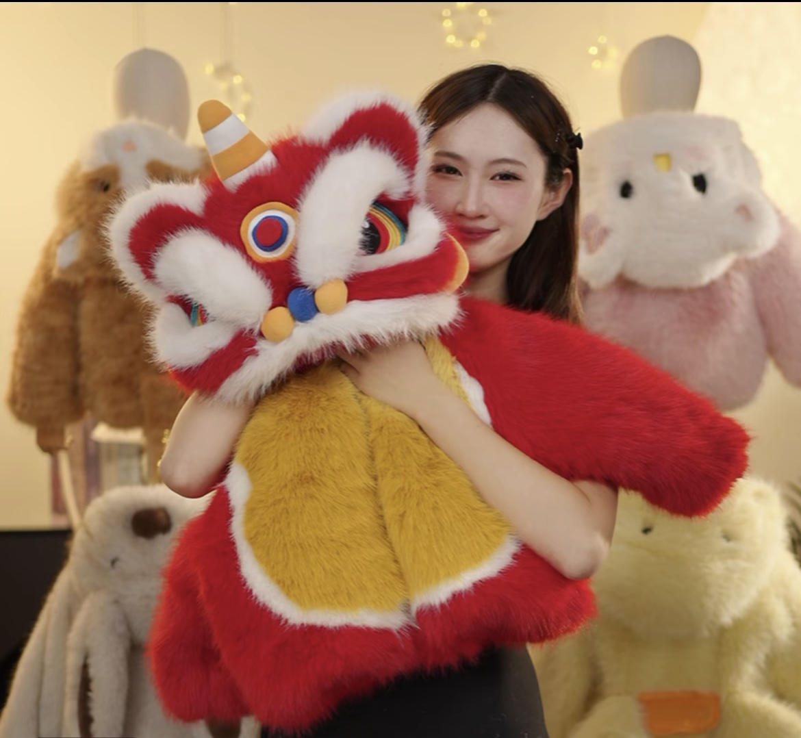 MY亲子年服儿童冬款龙马精神萌宝可脱卸披风醒狮草草保暖加厚外套