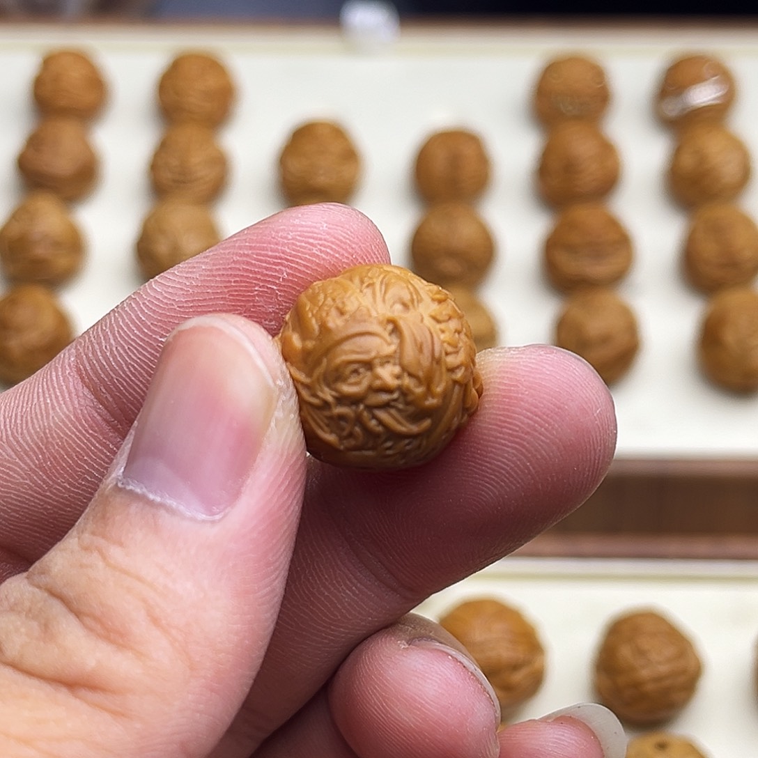 猴头核桃吊坠黑白无常17