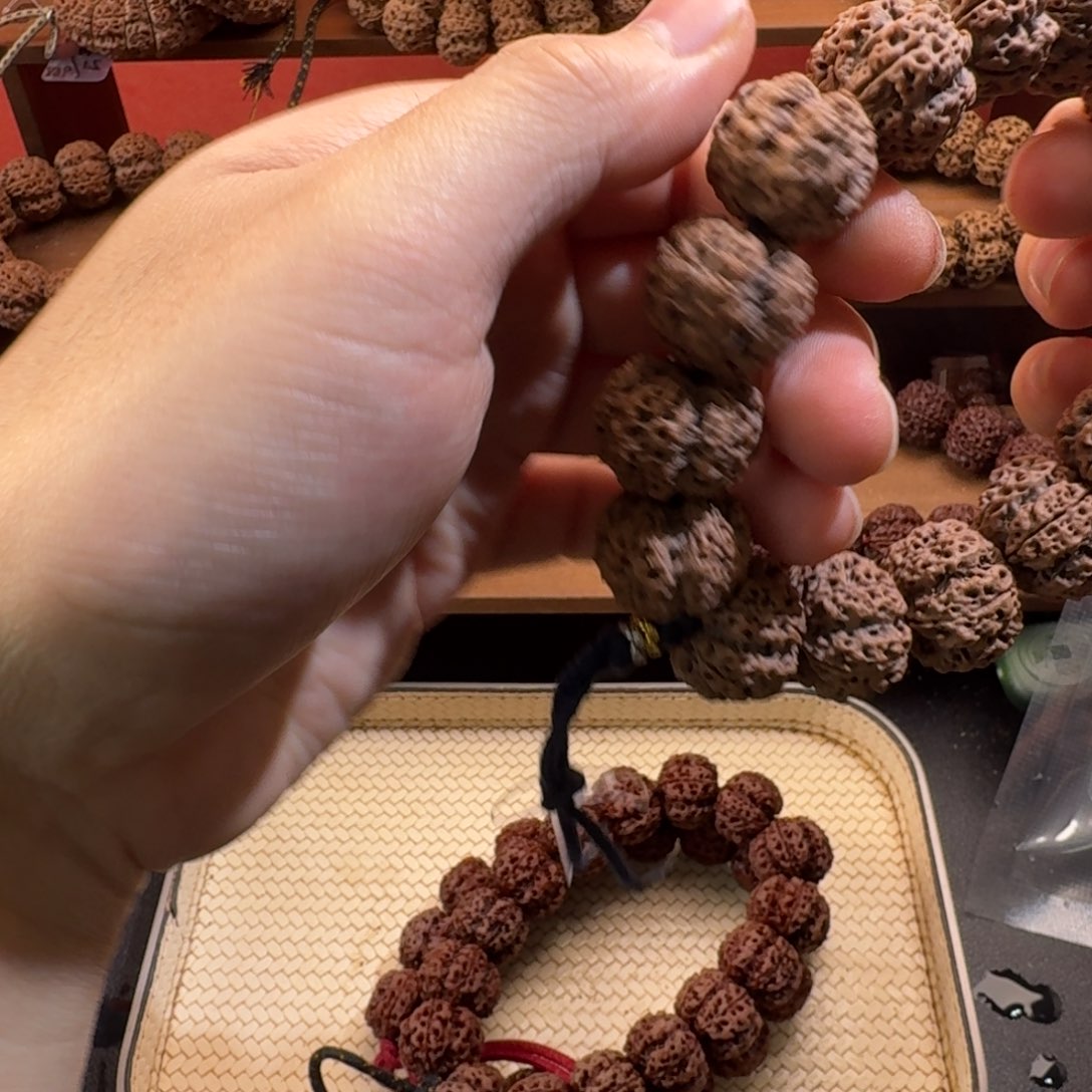 阿***亮吊坠金刚菩提纯血安娜22