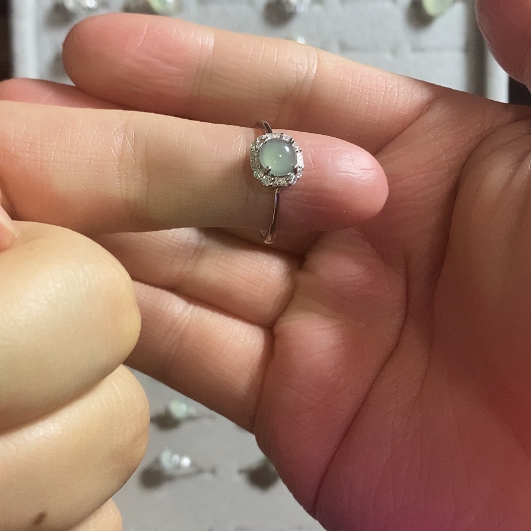 翡翠未镶嵌戒指翡翠戒指