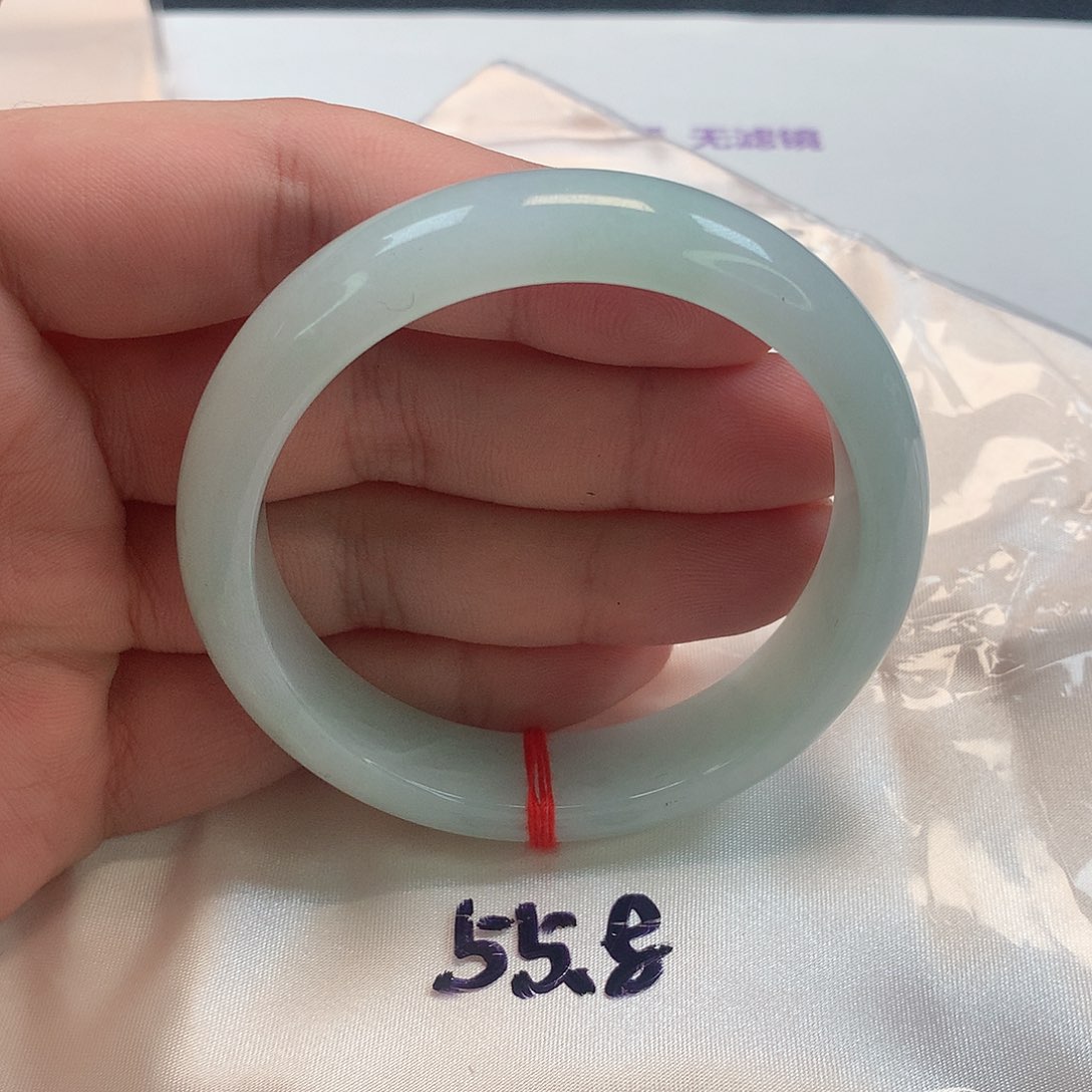 翡翠手镯未镶嵌272号