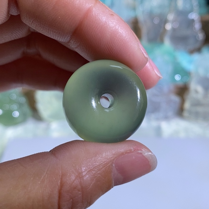 岫玉吊坠未镶嵌吊坠