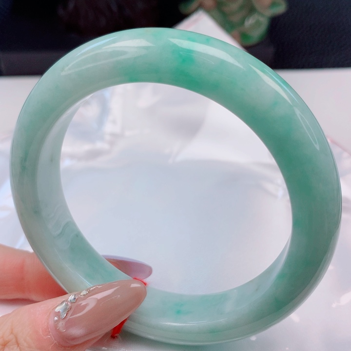 翡翠未镶嵌手镯60圈
