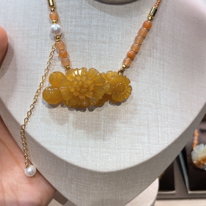 蛇纹石玉未镶嵌吊坠(赠链)