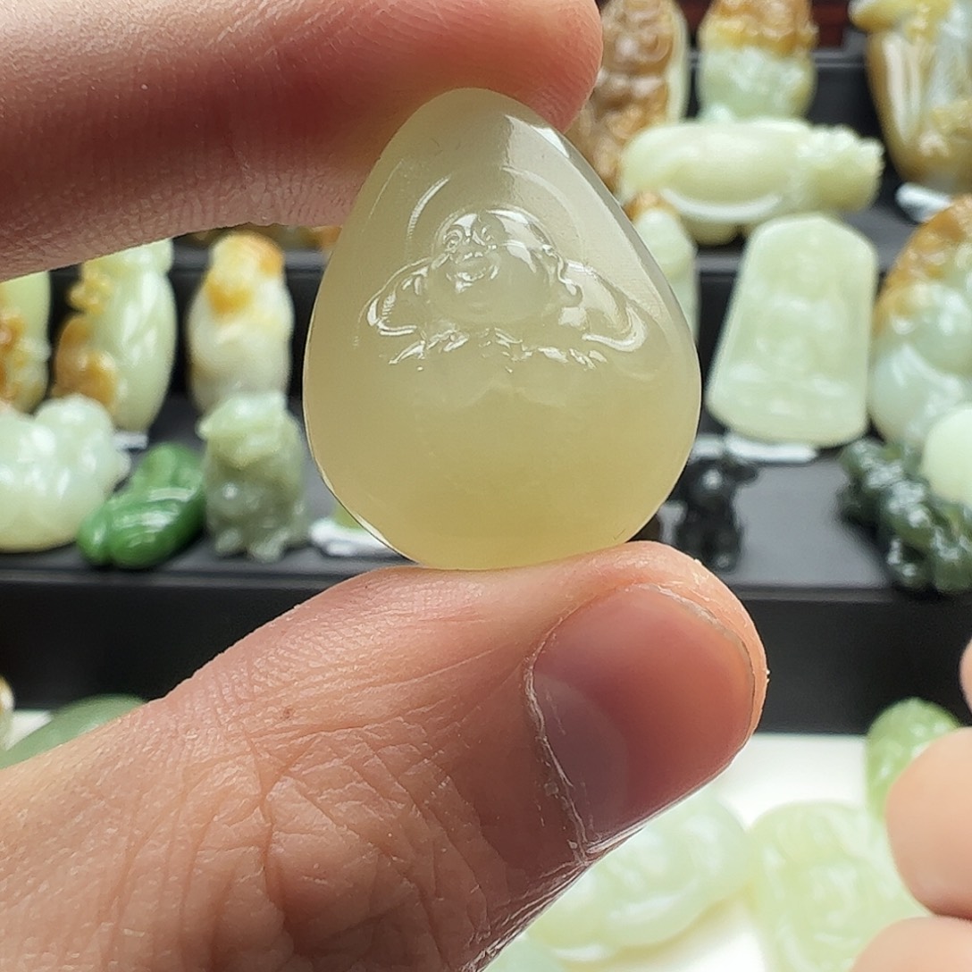和田玉未镶嵌挂件