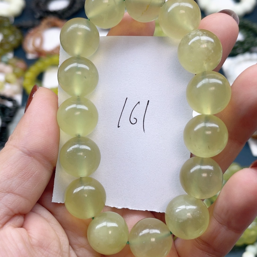 未镶嵌蛇纹石玉手链