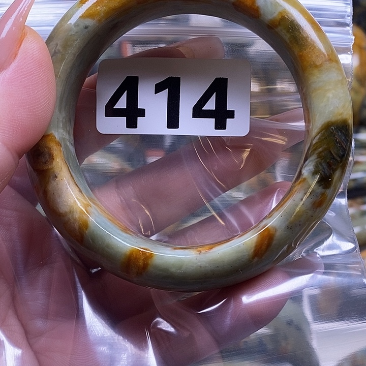 淡***）蛇纹石玉未镶嵌手镯