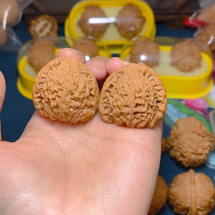 文玩核桃吊坠南将石