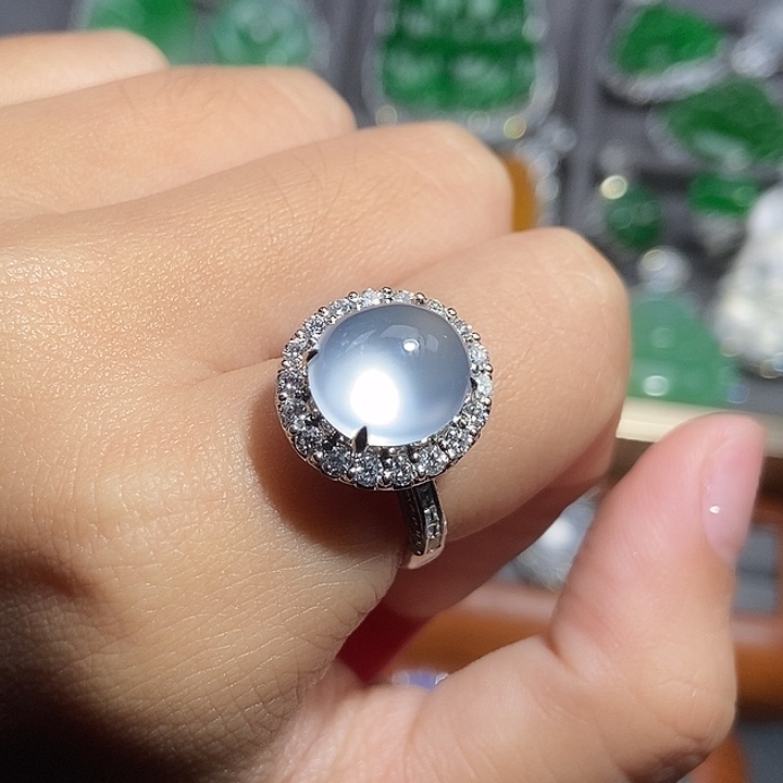 颈饰18K金镶嵌翡翠不含项链