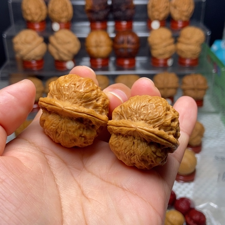 文玩核桃把件粗筋铁锤38