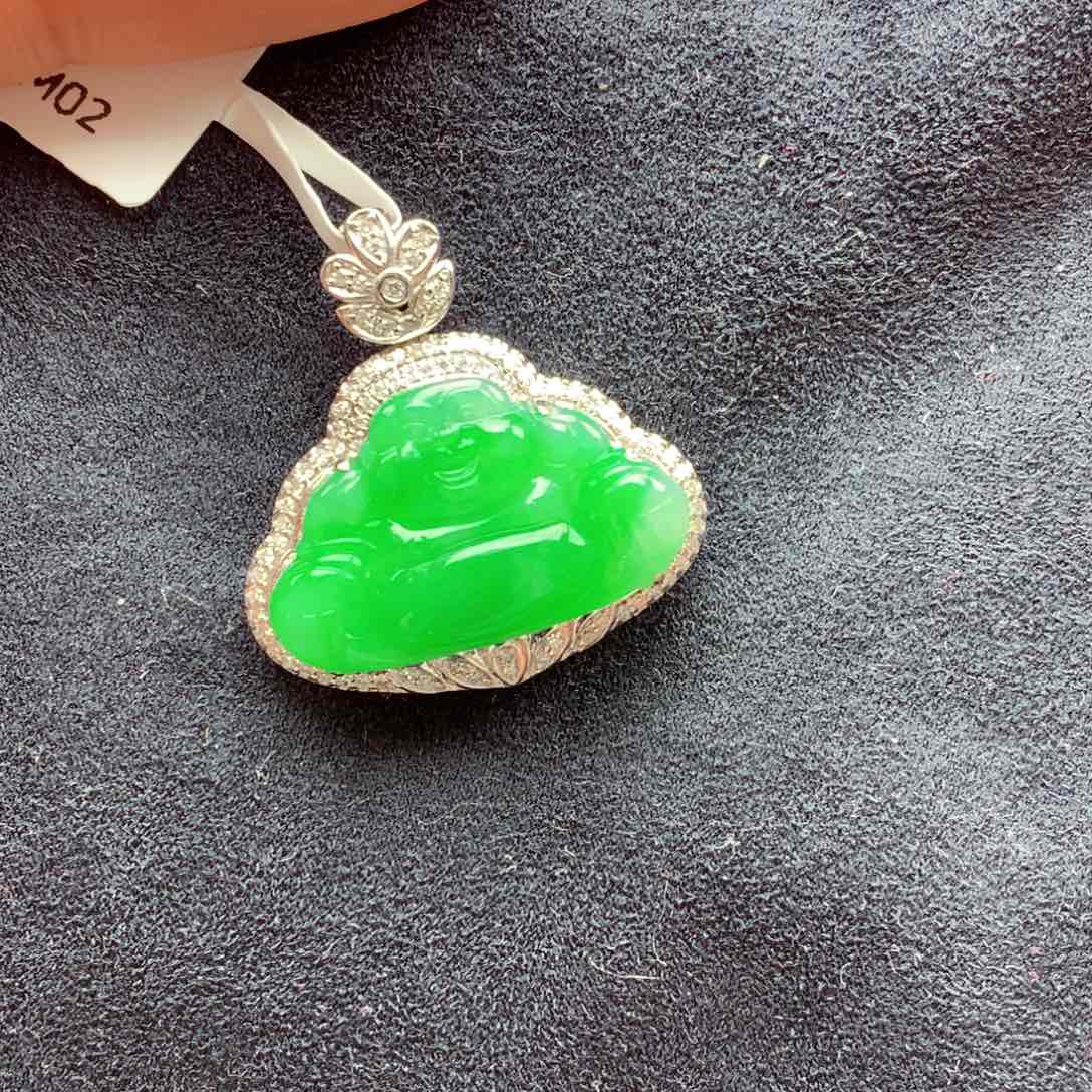 翡翠18K金镶嵌颈饰梵*上新