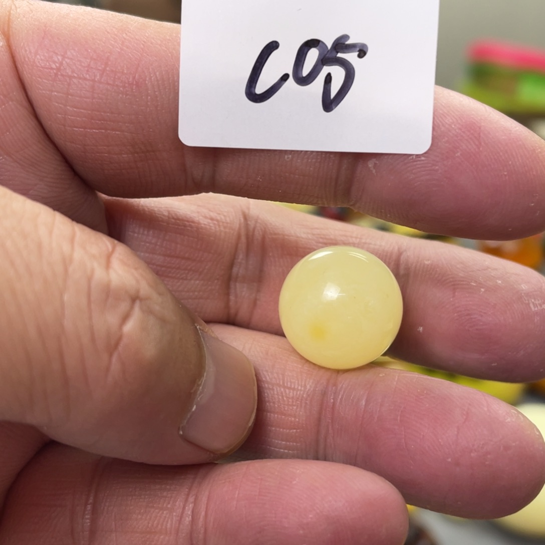 手链琥珀未镶嵌多样性发，发其中一件