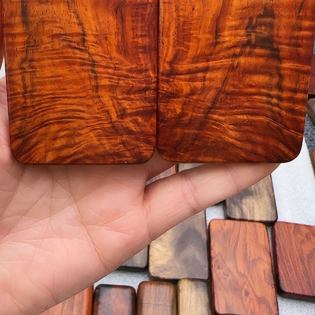 木@**?大红酸枝平安对牌大红酸枝平安对牌