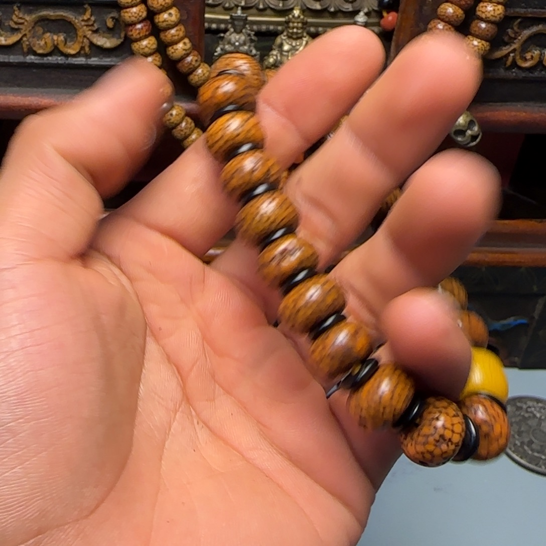 进***）格桑工艺坊直播间