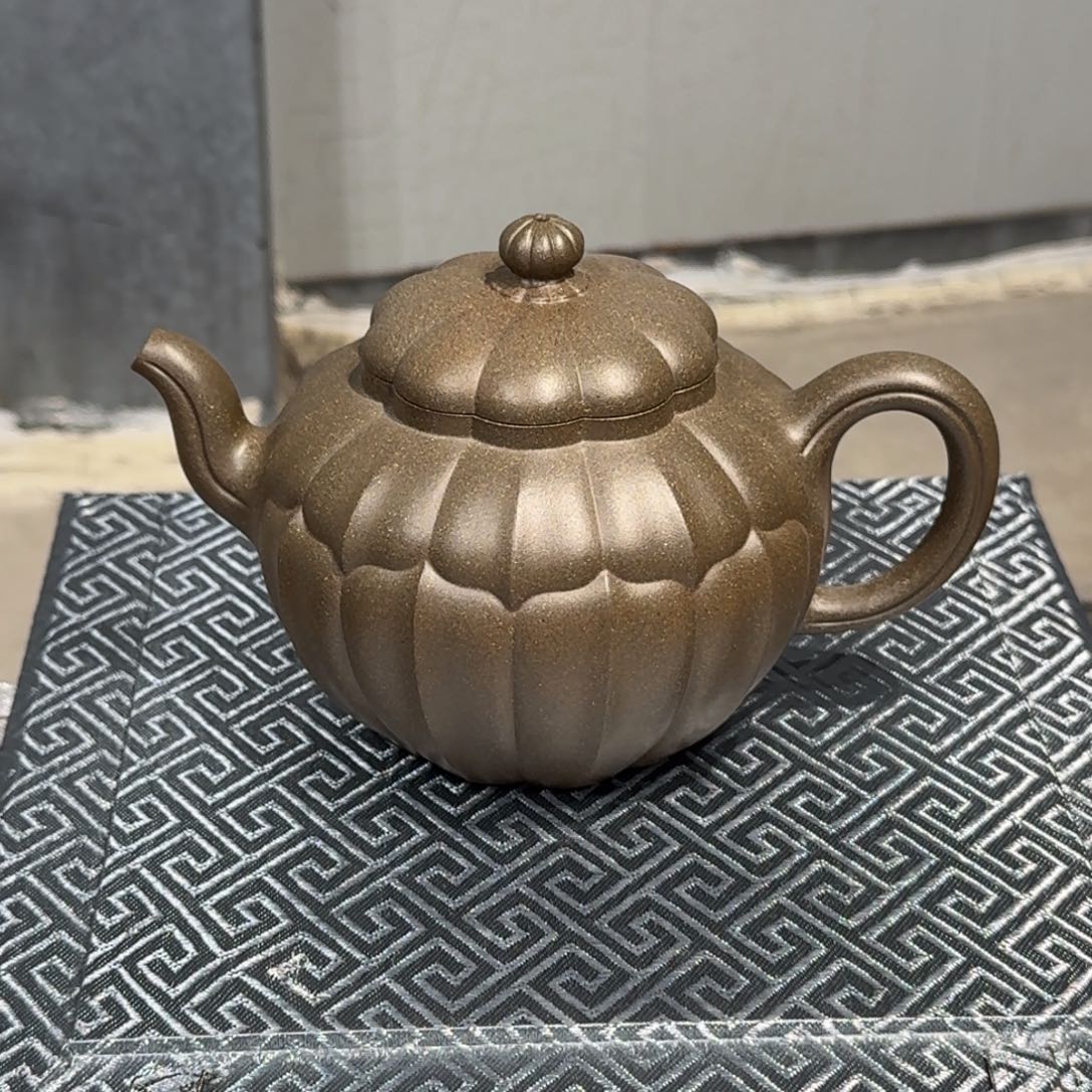 茶壶紫砂原矿原石的制作方法是