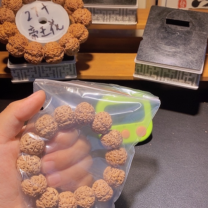 L***杰金刚菩提手串这样