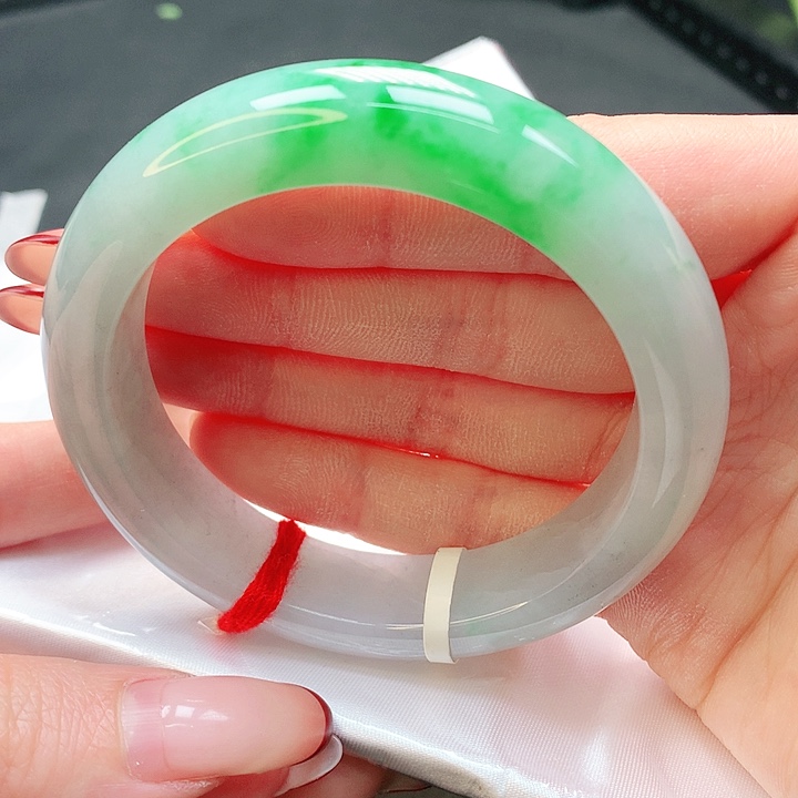 翡翠手镯未镶嵌56正圈