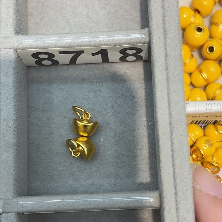 铜合金8718强保色发 2个壹笔壹吊坠