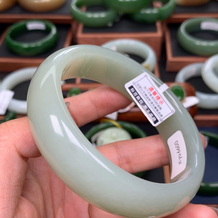 和田玉未镶嵌手镯66