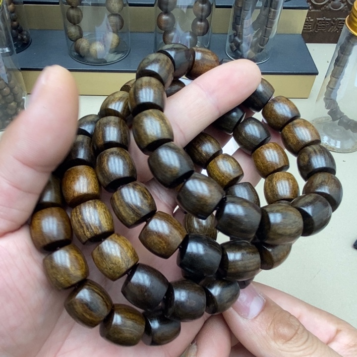沉香碎屑沉香巴布亚贡木药沉1