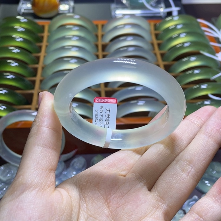 蛇纹石玉手镯未镶嵌52
