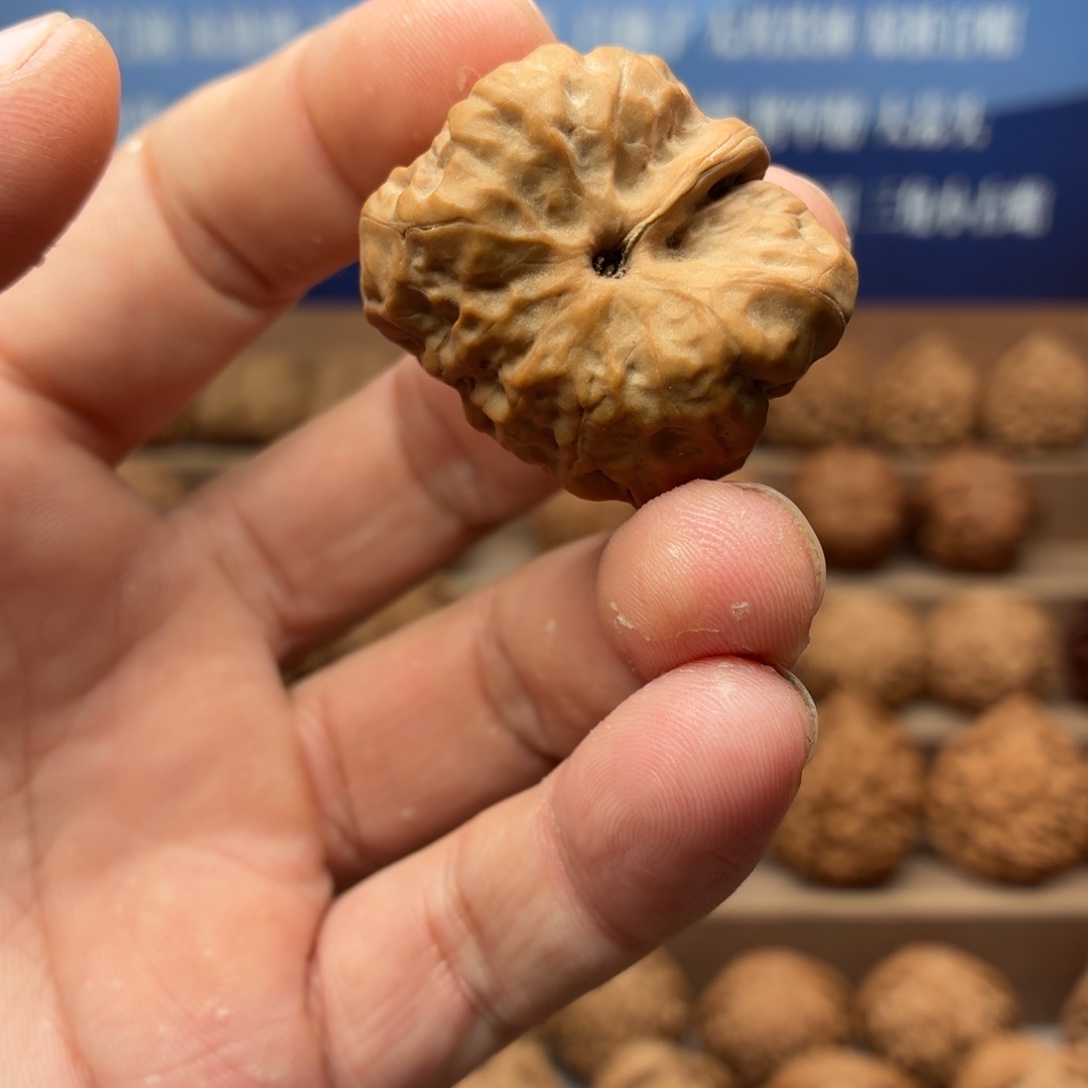 啊***彪吊坠文玩核桃铁锤