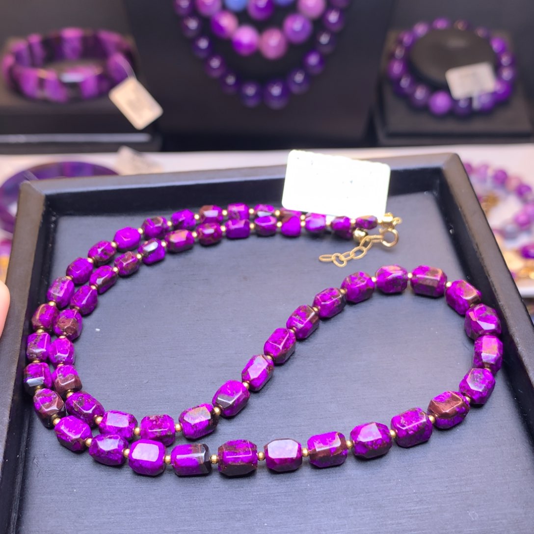 苏纪石（舒俱来）项链18K金镶嵌