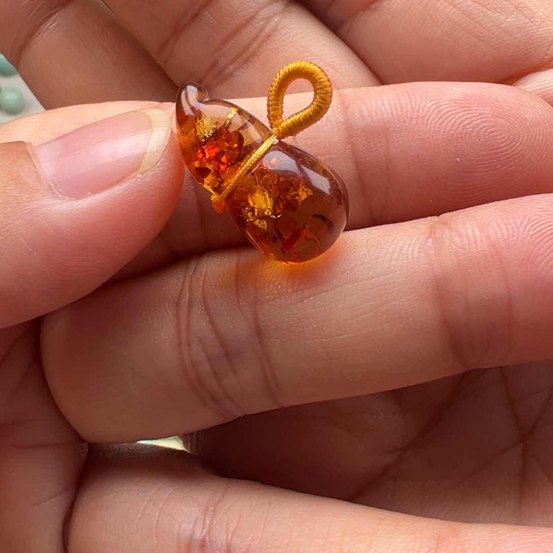 琥珀未镶嵌吊坠(不含链)