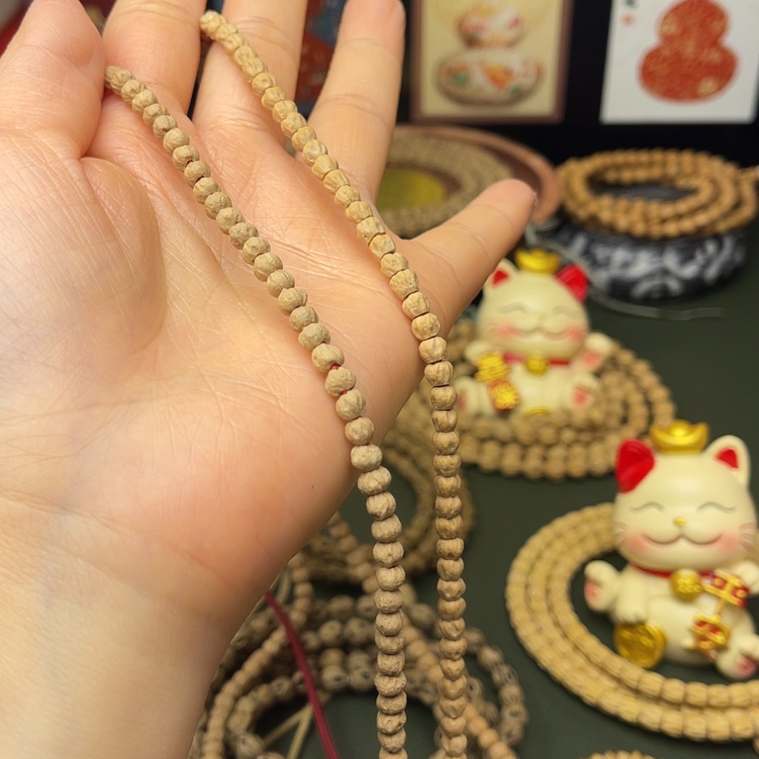猪***周柏香籽/百香籽吊坠