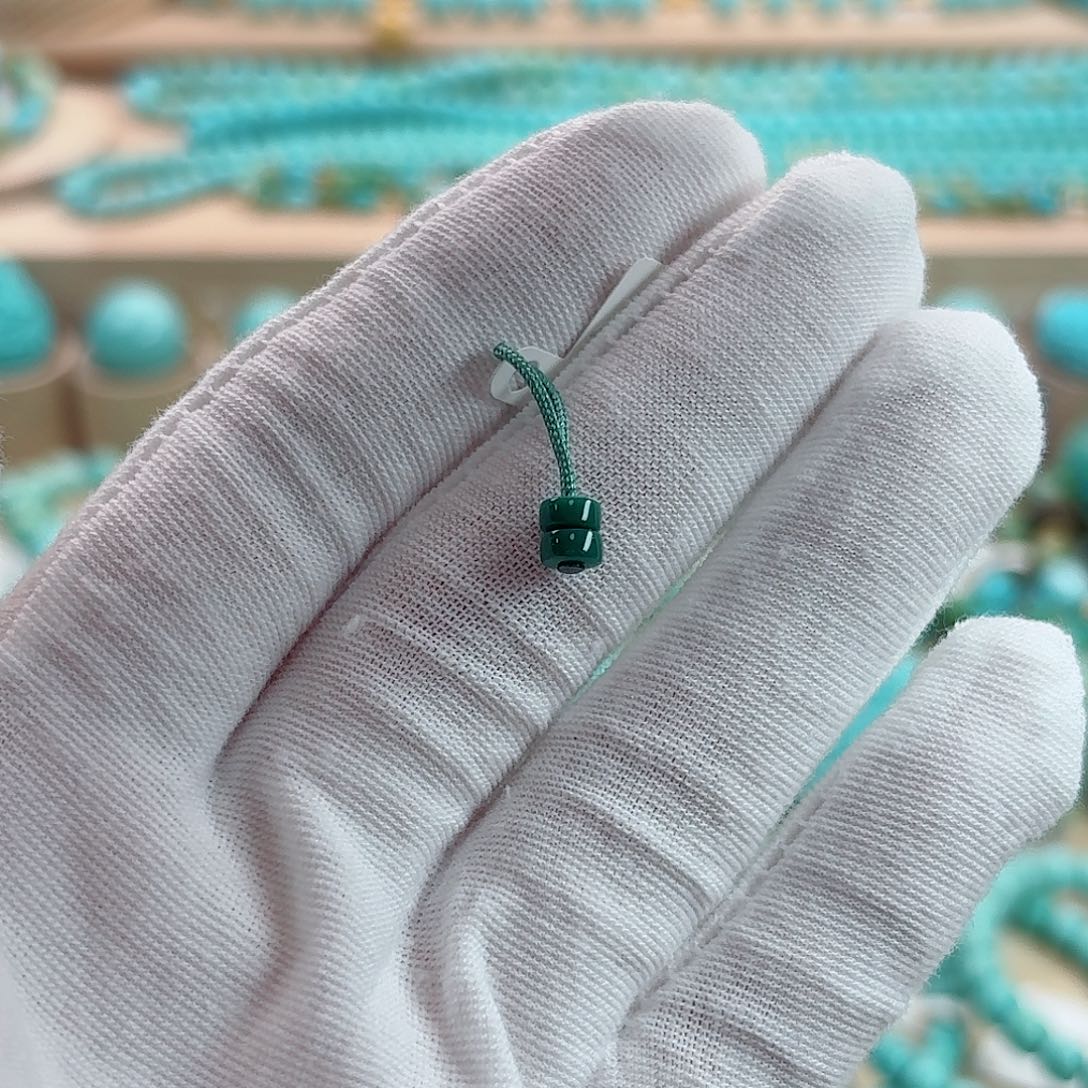 绿松石未镶嵌珠宝奇石（泡油）