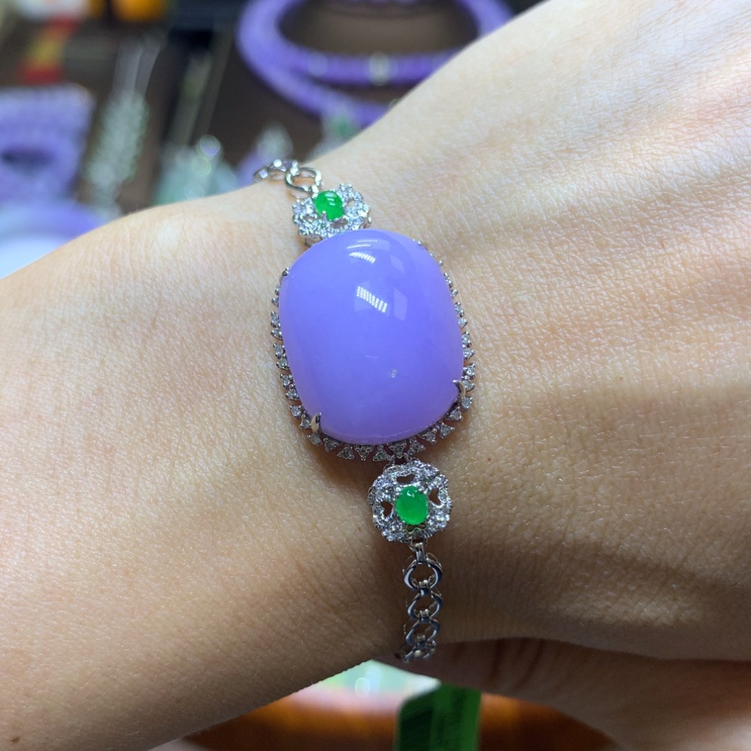 【闪购商品】翡翠颈饰18K金镶嵌翡翠