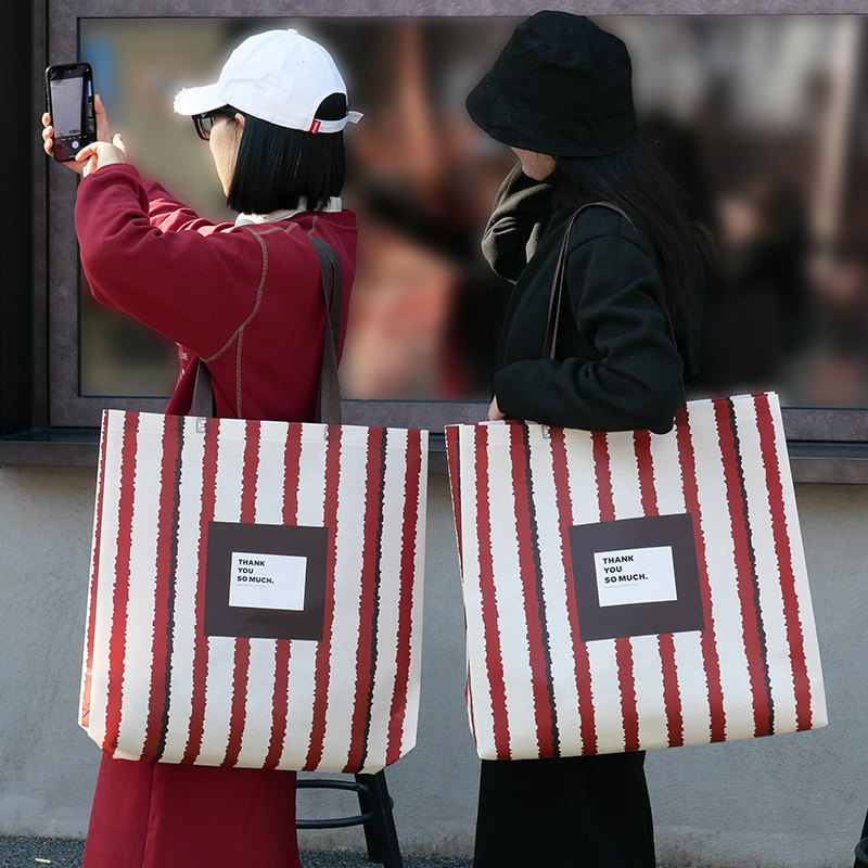 加厚条纹覆膜无纺布手提袋服装店环保袋打包衣服礼品袋子定制logo