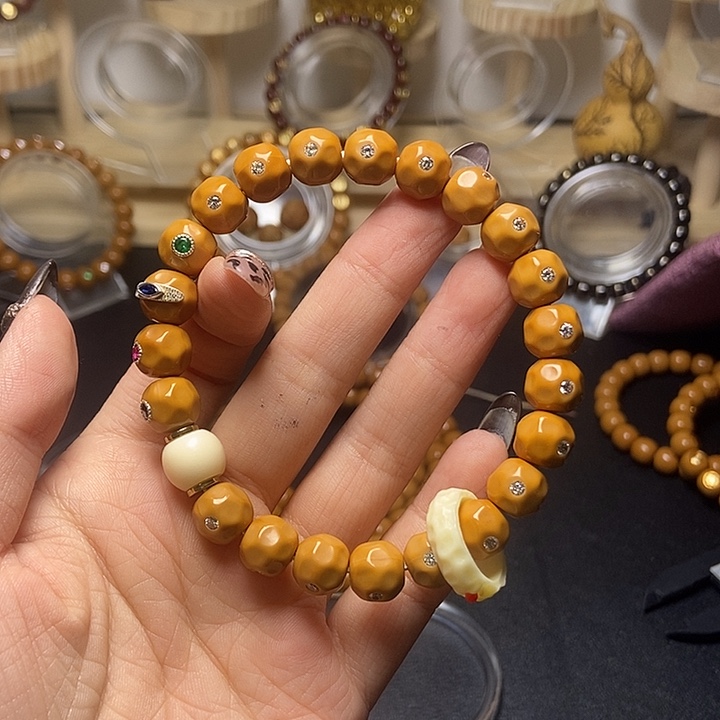 手串猴头核桃满标毕业玉化奶酪10.7mm左右闪购5