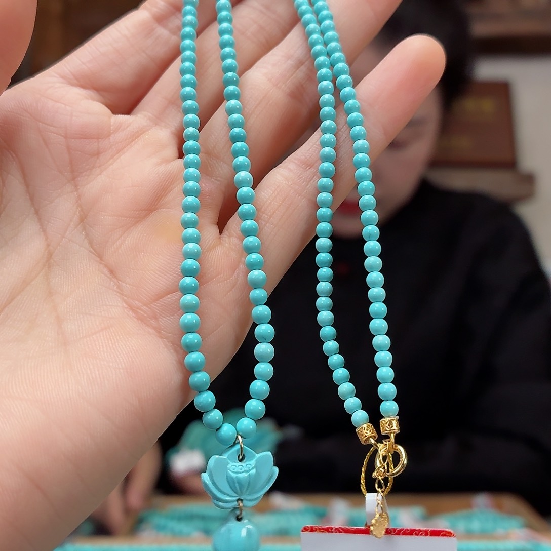 18K金镶嵌绿松石珠宝奇石